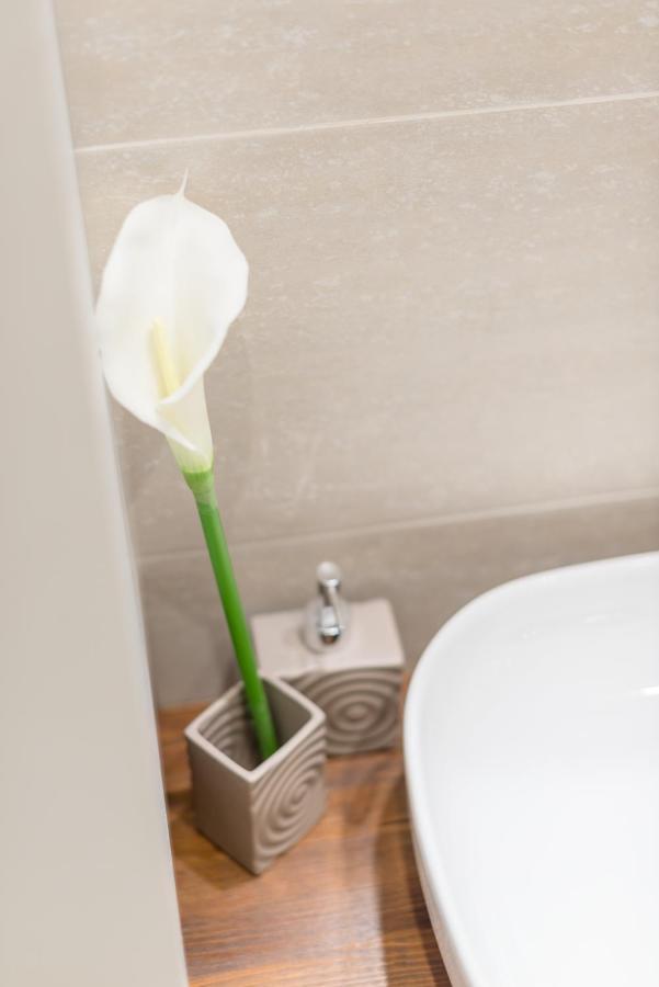 Apartamento Downtown Heart 3 Bdr, 2 Bath, A/C Budapest Exterior foto